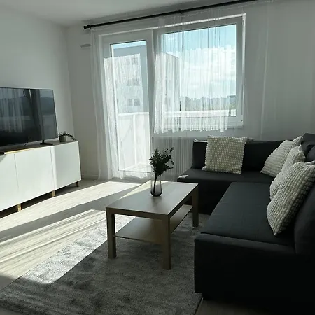 Amazing 1br & 1lr Very Apartment *